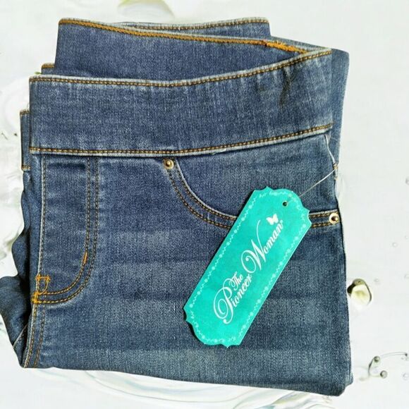 JEGGINGS by The PIONEER WOMAN Women's MEDIUM Wash BLUE Pull On JEANS NWT  XS - Picture 1 of 10